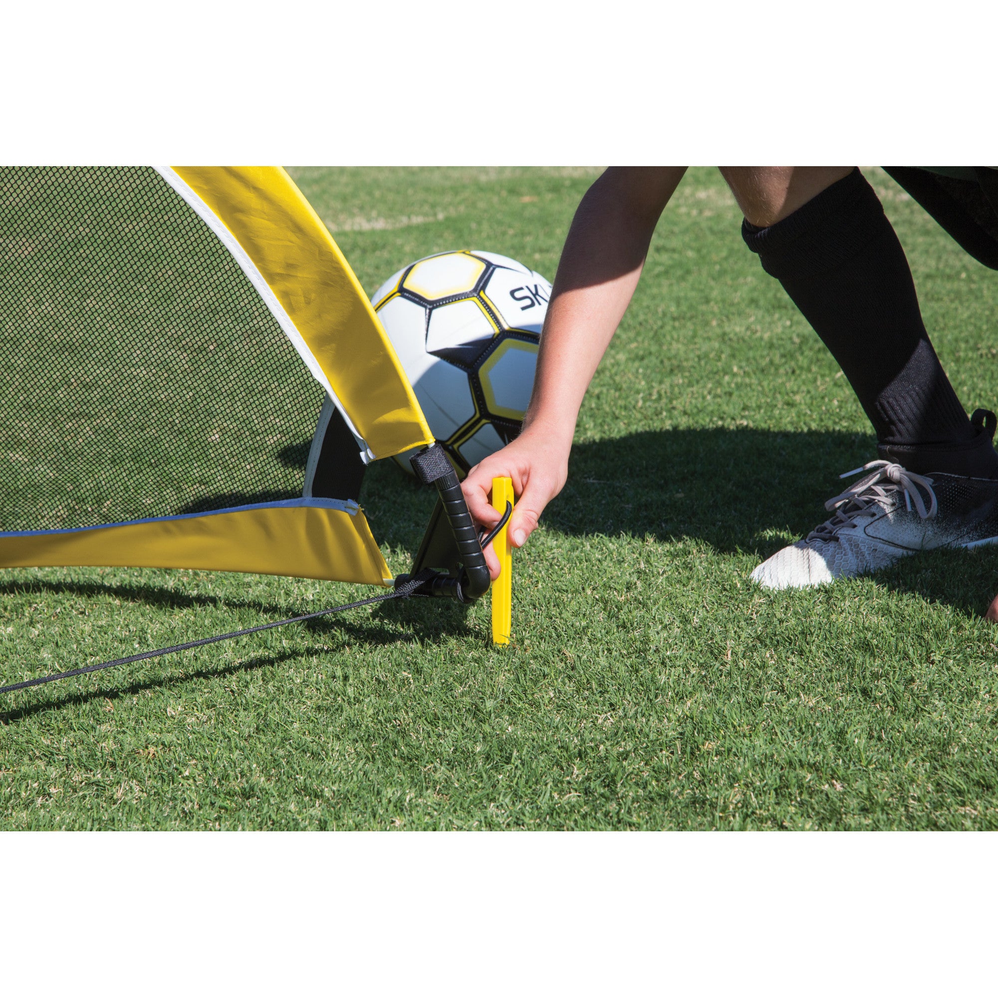 sklz-playmaker-soccer-goal-set-2-portable-mini-fu-balltore-mit-spikes-f-r-spiel- image 7