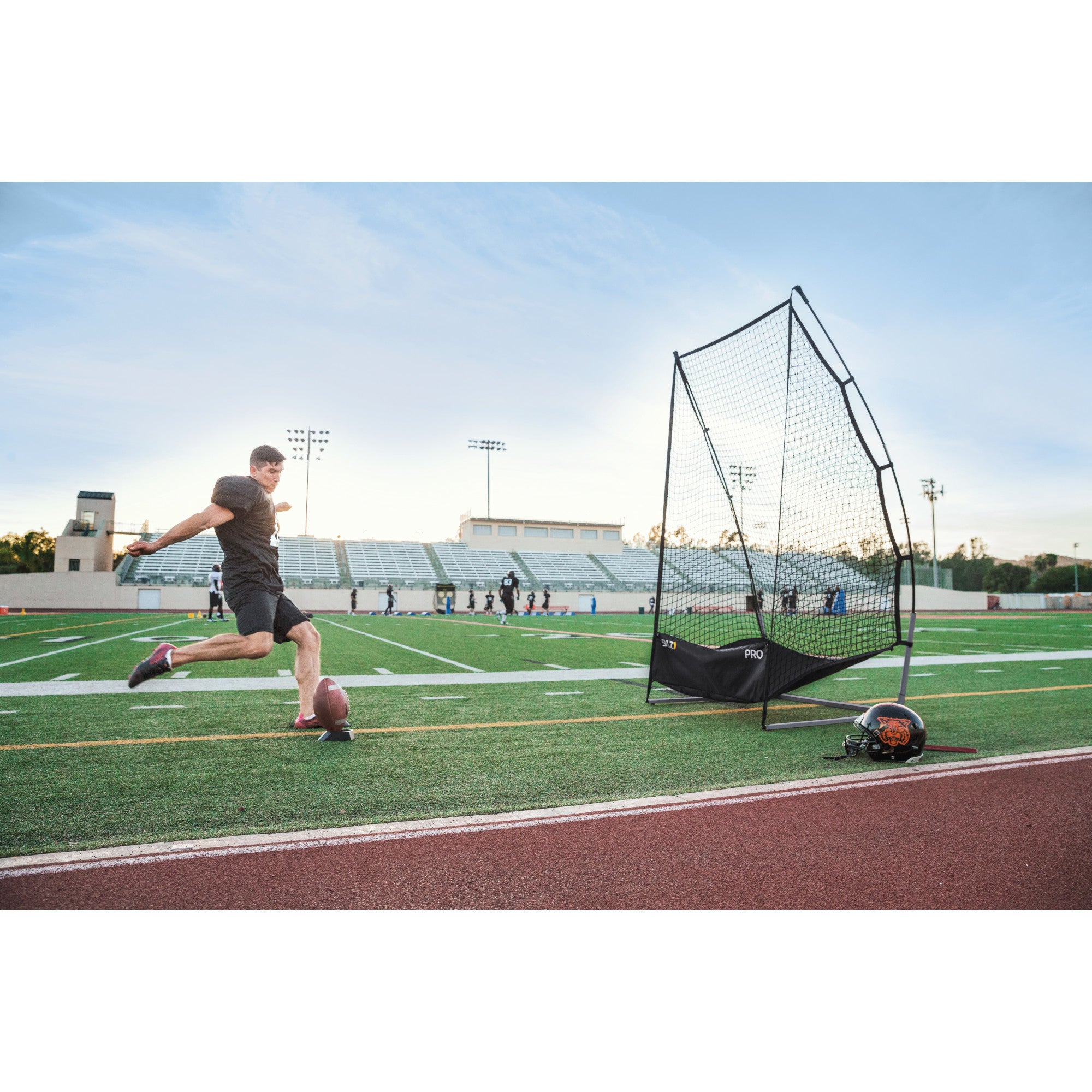 sklz-universal-kicking-tee-football-kicktee-mit-vier-h-henkonfigurationen-f-r-ki image 6