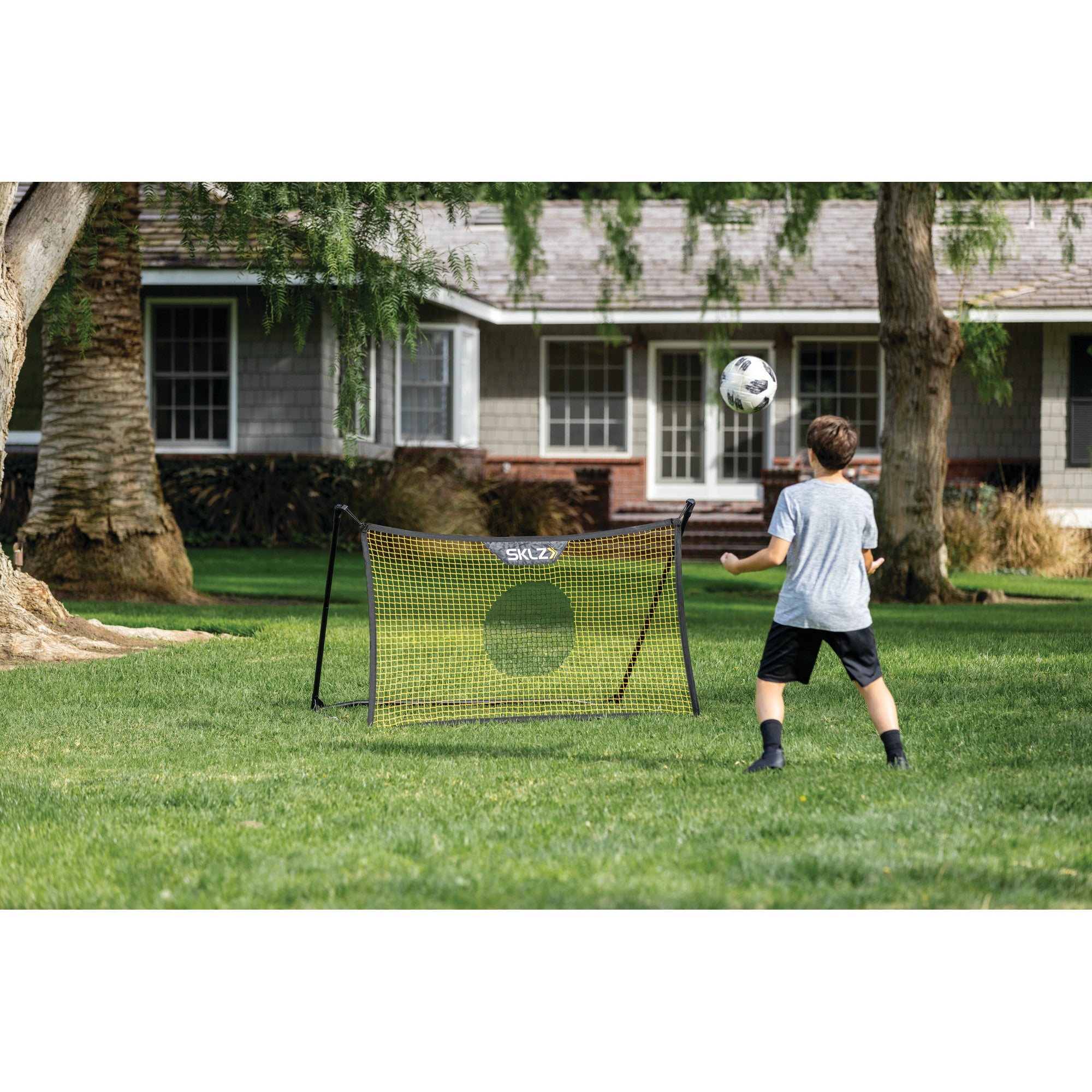 sklz-soccer-trainer-solo-rebound-netz-f-r-ballkontrolle-volleys-und-luftball-ann image 5