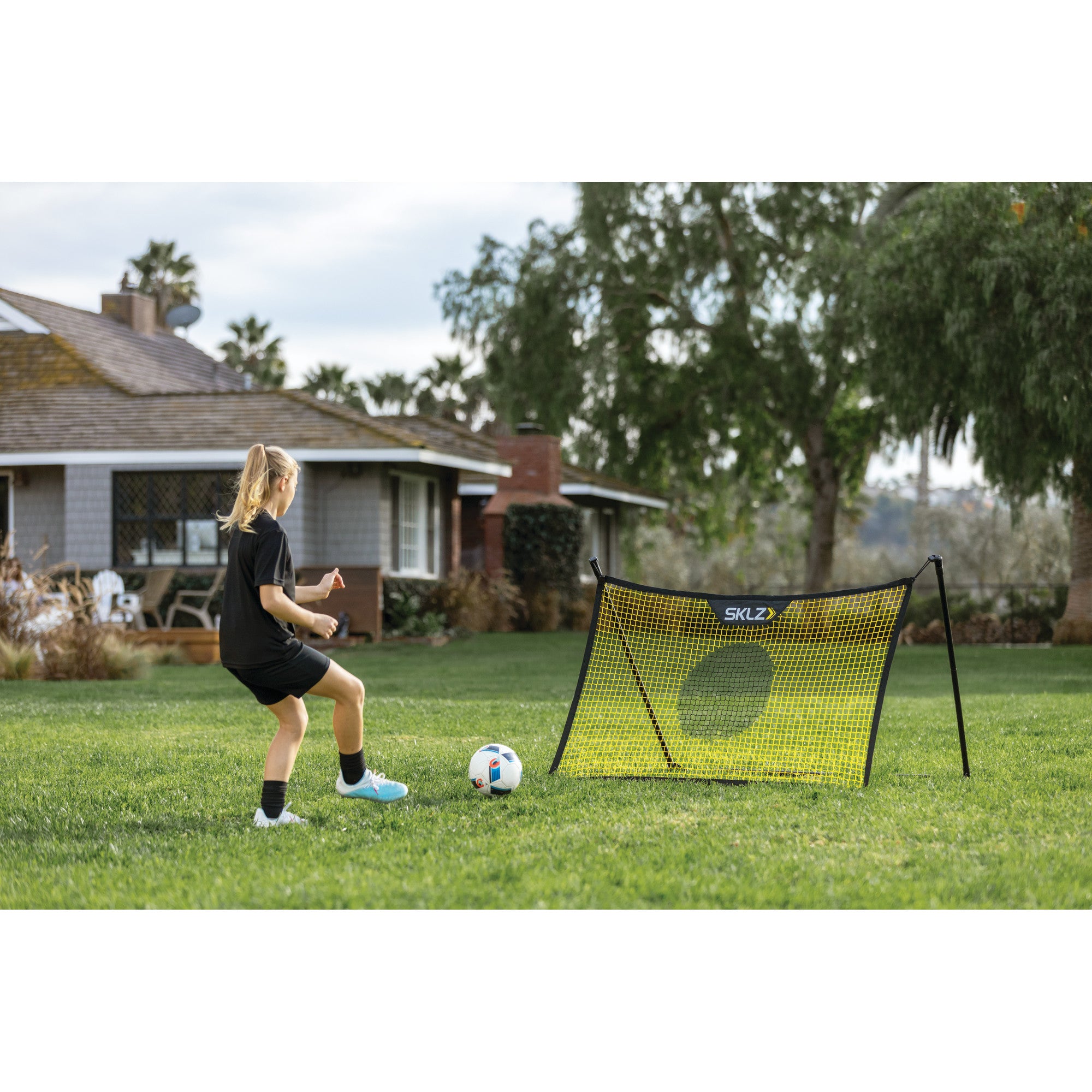 sklz-soccer-trainer-solo-rebound-netz-f-r-ballkontrolle-volleys-und-luftball-ann image 8