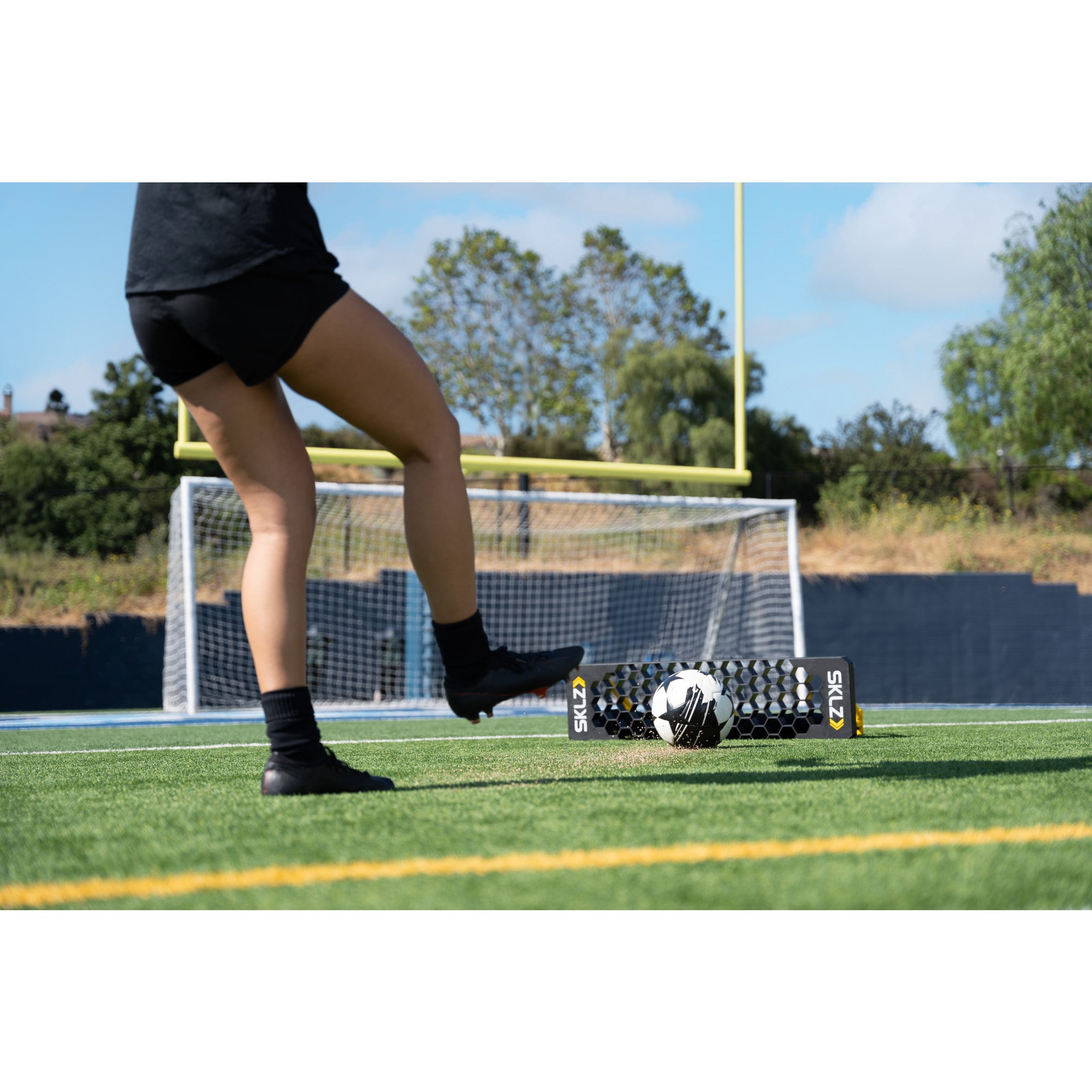 sklz-soccer-trainer-board-fu-ball-rebounder-board-f-r-flache-und-hohe-b-lle image 5