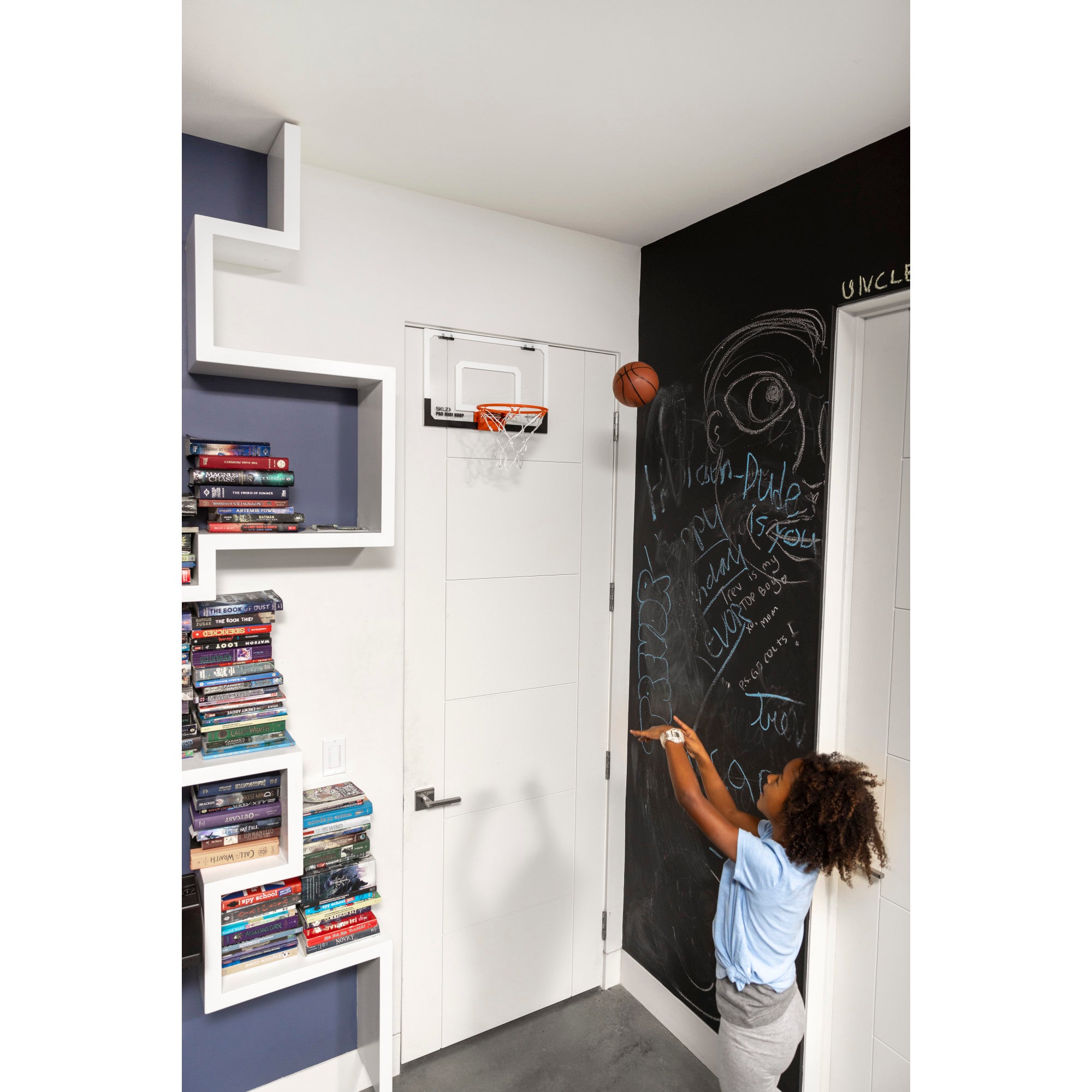 sklz-pro-mini-hoop-flip-over-the-door-basketballkorb-mit-klappbarem-ring image 7