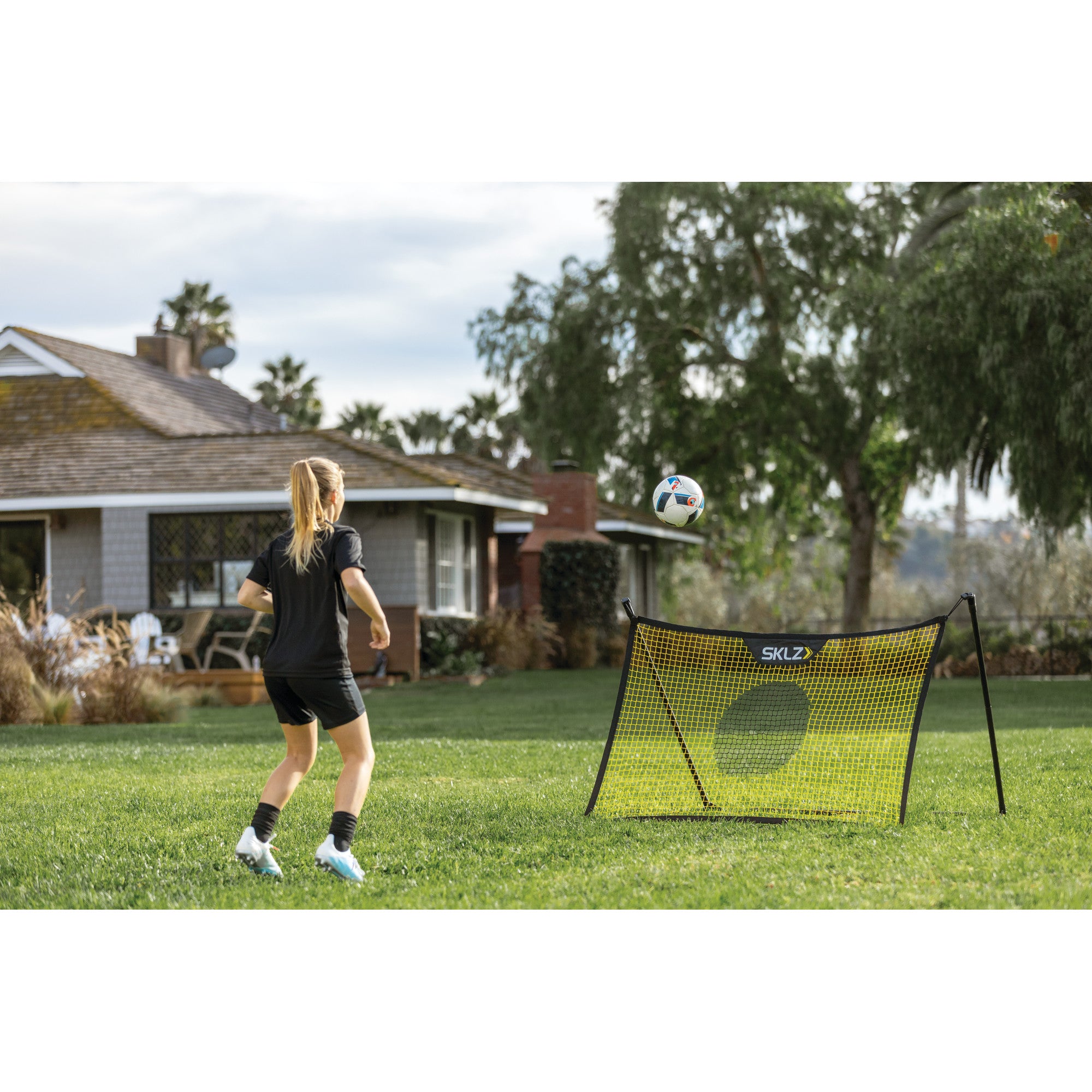 sklz-soccer-trainer-solo-rebound-netz-f-r-ballkontrolle-volleys-und-luftball-ann image 7