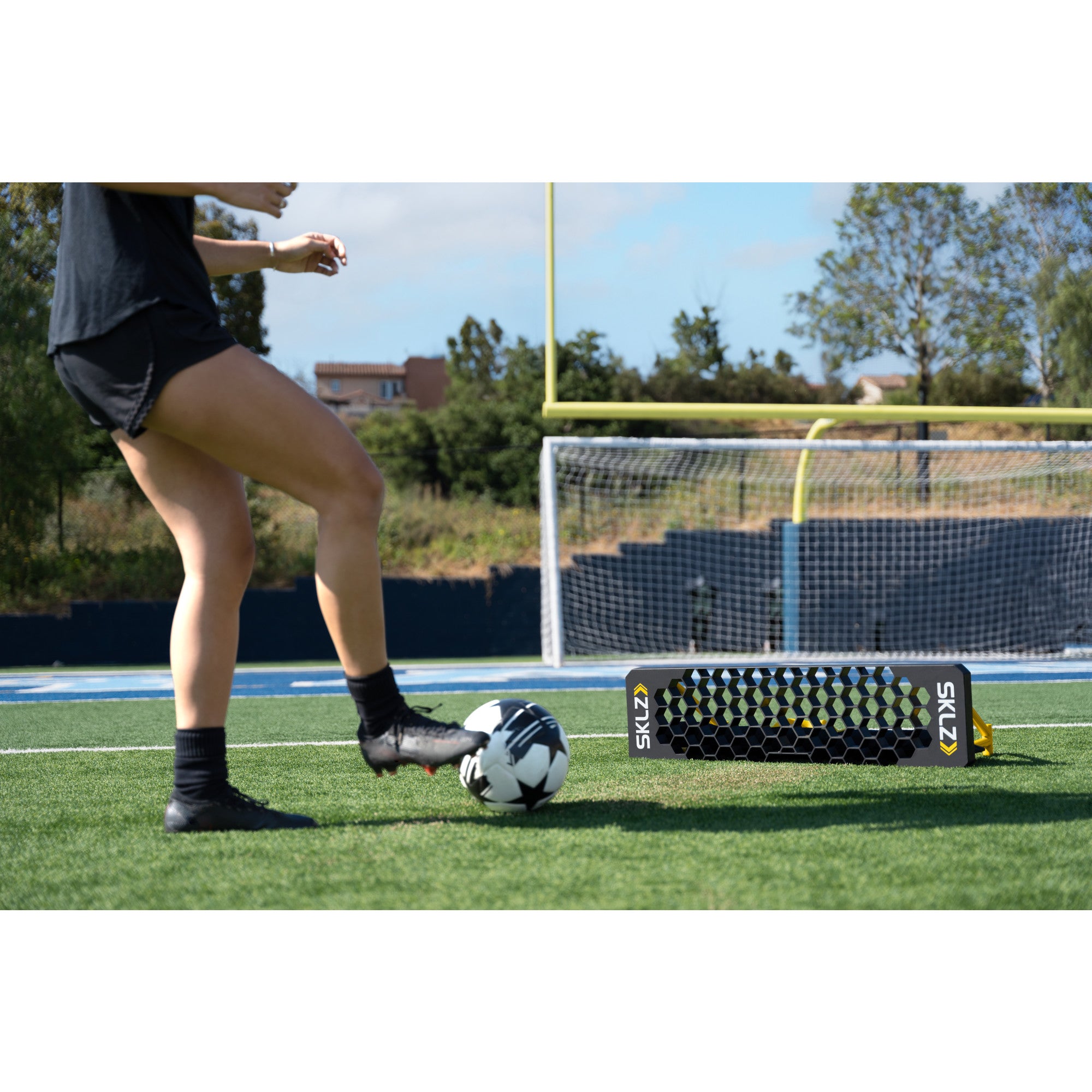 sklz-soccer-trainer-board-fu-ball-rebounder-board-f-r-flache-und-hohe-b-lle image 2