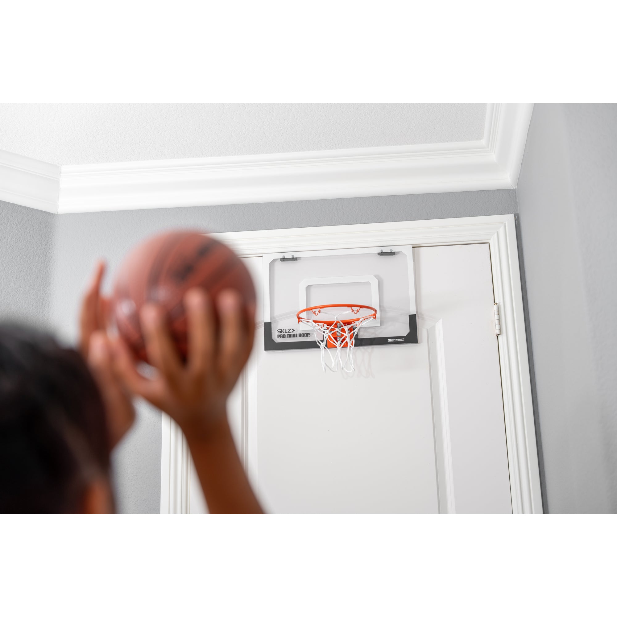 sklz-pro-mini-hoop-mini-basketballkorb-mit-boards-und-netz-zur-t-rmontage image 6