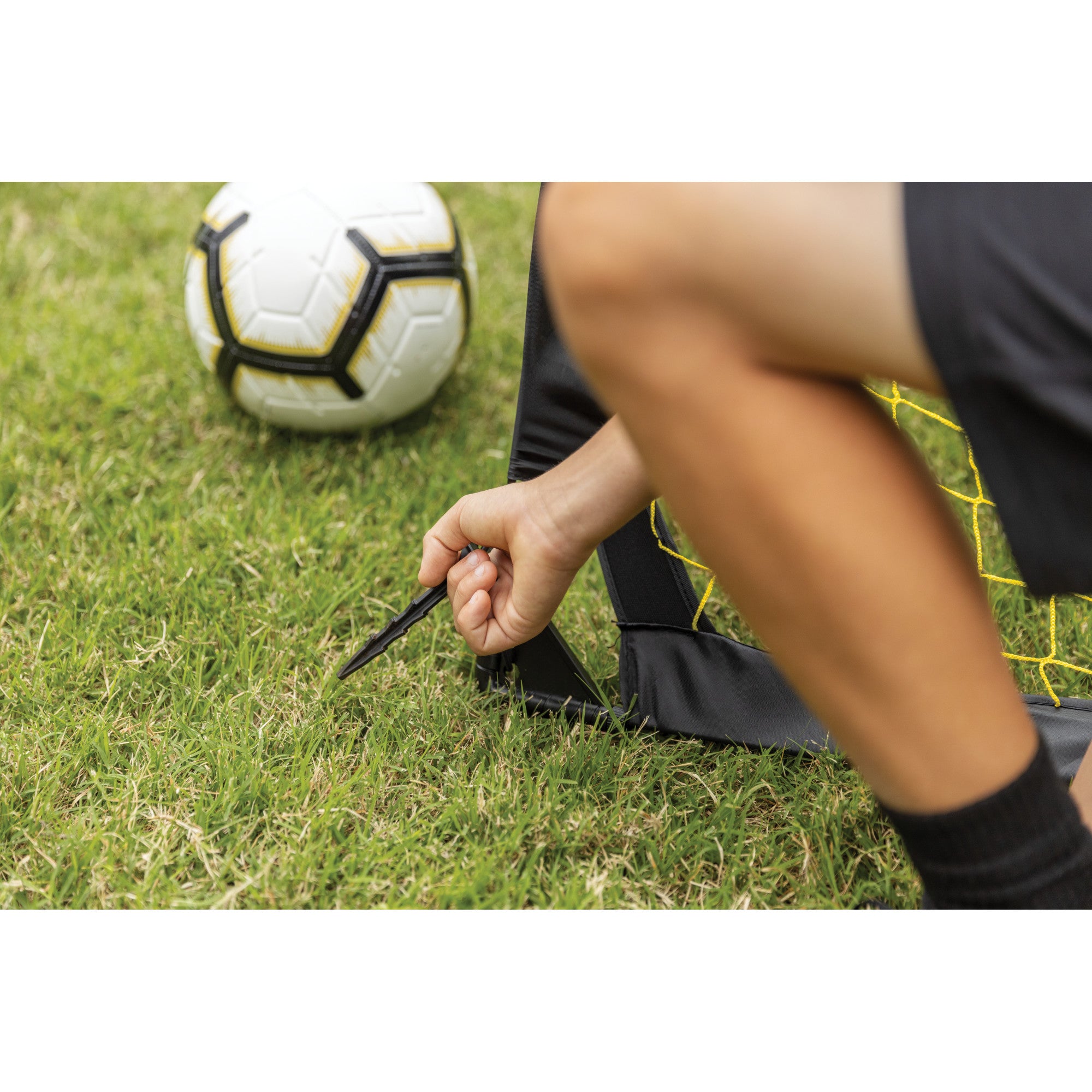 sklz-precision-pop-up-goal-faltbares-fu-balltor-mit-tor-und-schussziel-in-einem image 5