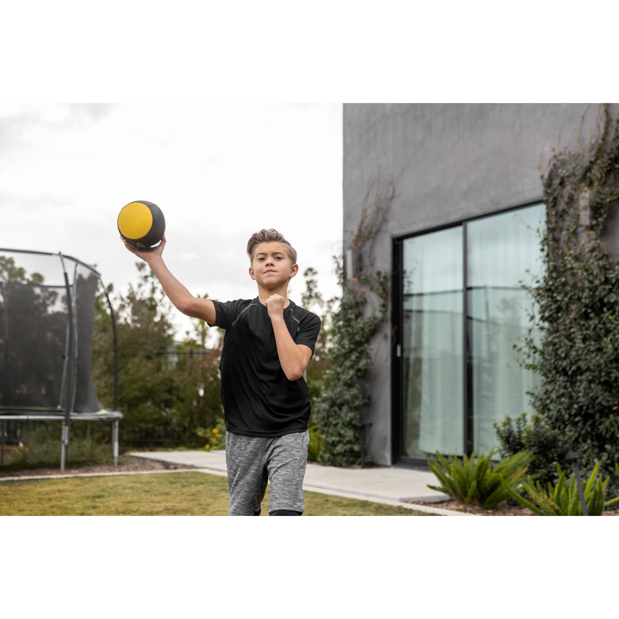 sklz-pass-n-catch-solo-practice-football image 8
