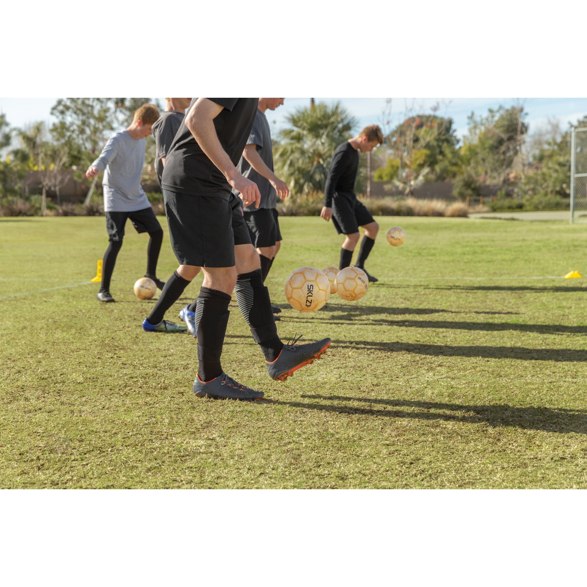 sklz-golden-touch-fu-ball-trainingsball-gr-e-3-mit-offiziellem-gr-e-5-gewicht-f- image 2